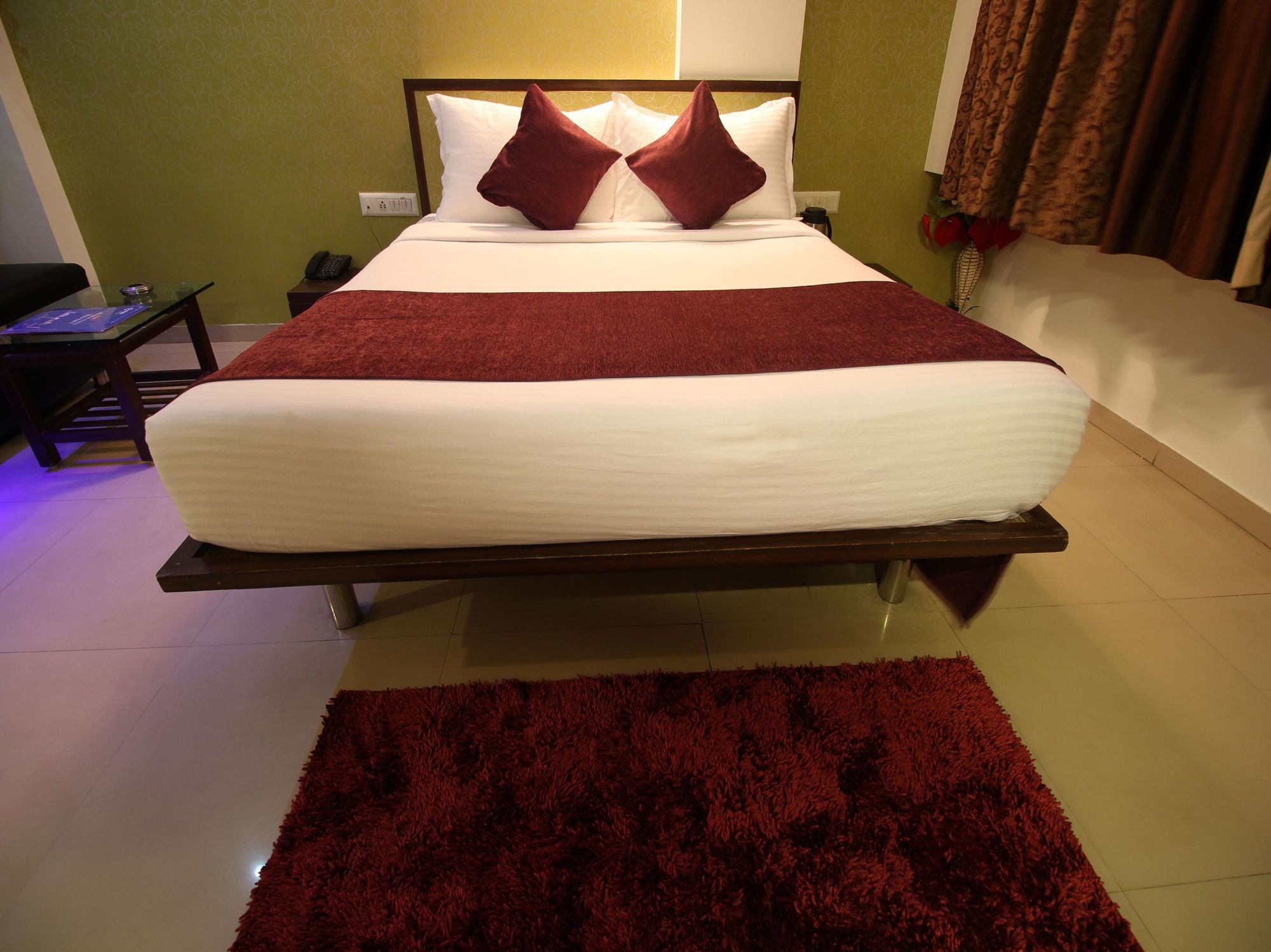 Oyo 2485 Hotel Kalash Inn Ahmedabad Exteriör bild